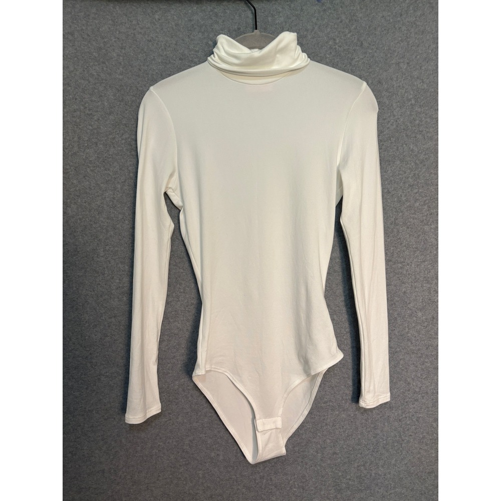 Pink Lily White Turtleneck Bodysuit Women's Small Stretch Minimalist Basic‎